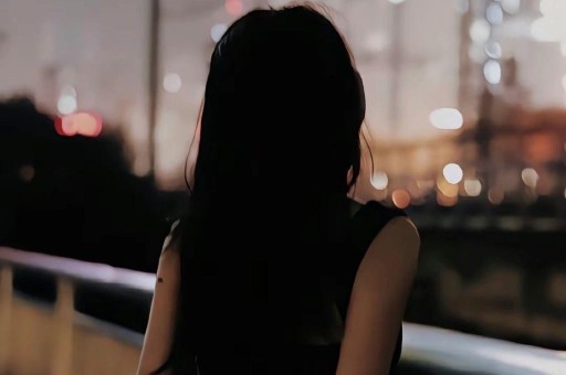 知名励志网红塌房困苦人设都是假的曾劝未成年女孩从事灰色行业